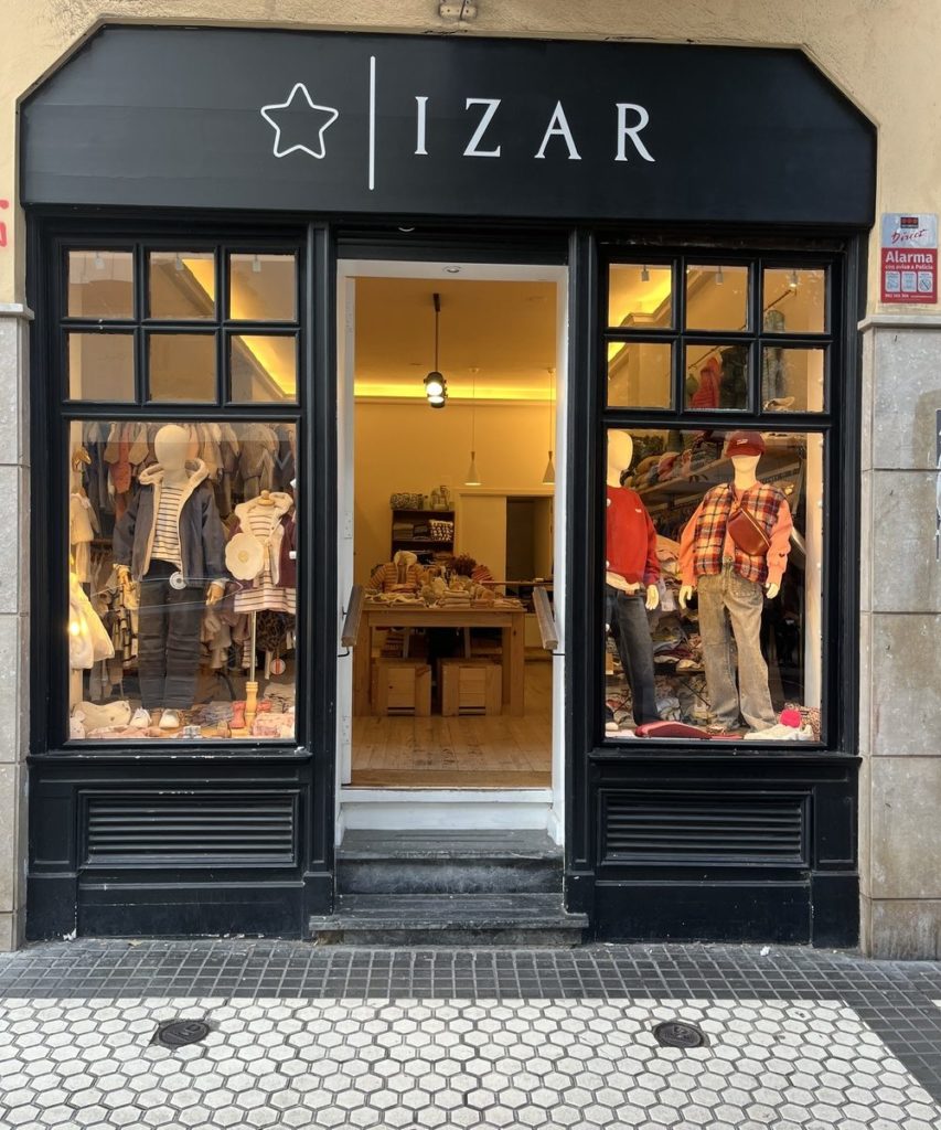 IZAR