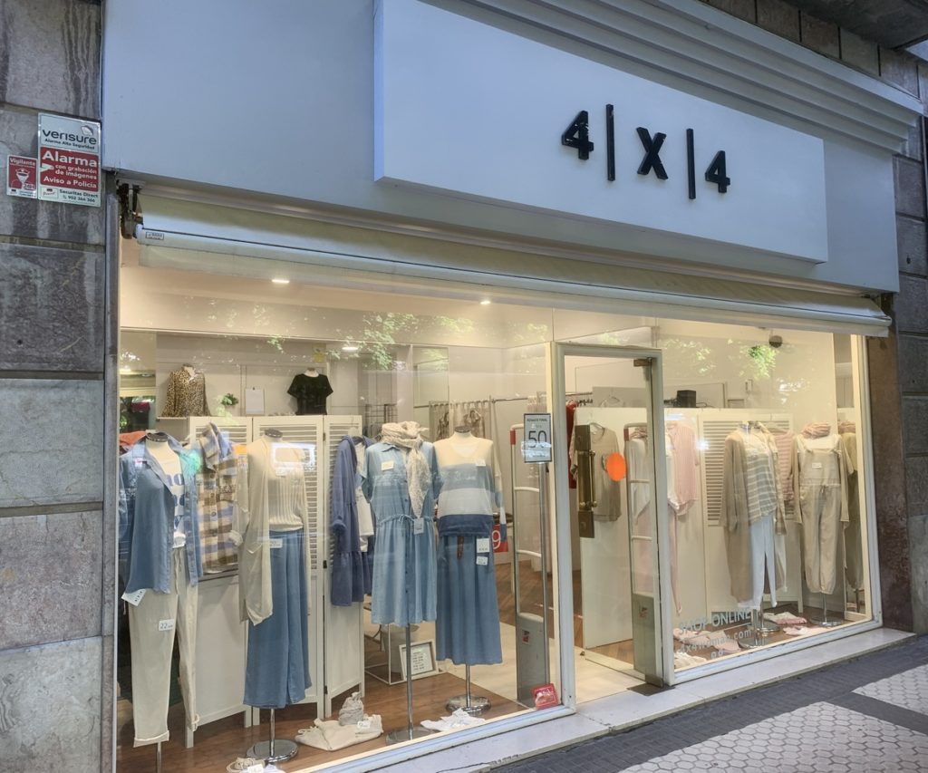 4×4