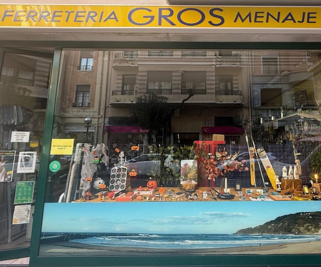 FERRETERÍA GROS