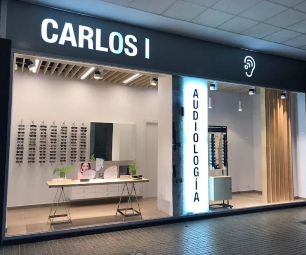 ÓPTICA CARLOS I