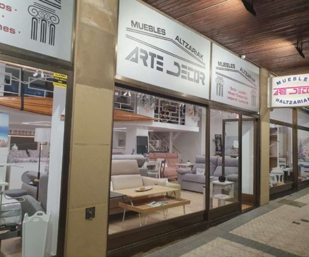 MUEBLES ARTE DECOR