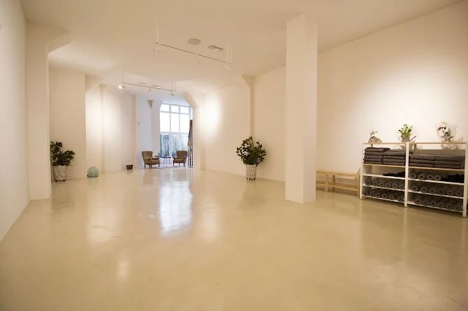 AMANI YOGA STUDIO