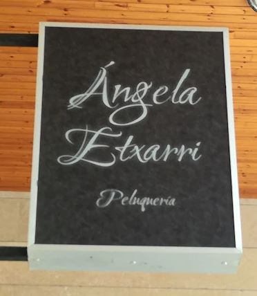 PELUQUERÍA ÁNGELA ETXARRI