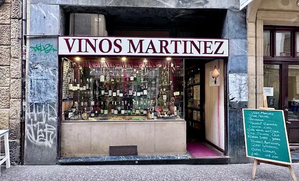 VINOS MARTÍNEZ