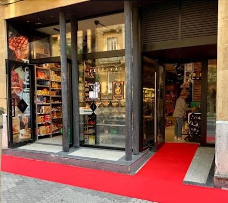FESTIVAL CAFÉ & STORE