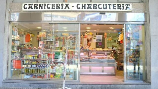 145 ESTENSORO CARNICERIA