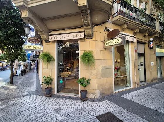 CHOCOLATES SAINT GERONS – CHOCOLATES DE MENDARO.