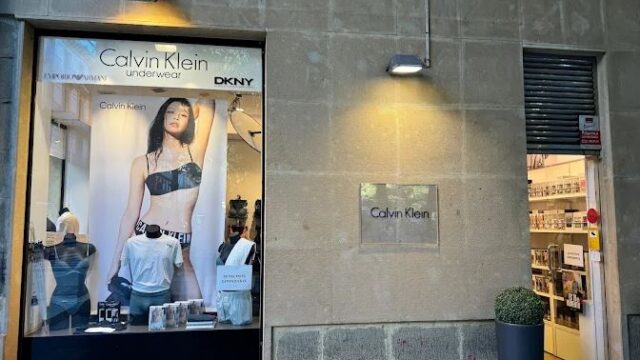 480 CALVIN KLEIN IDIAKEZ