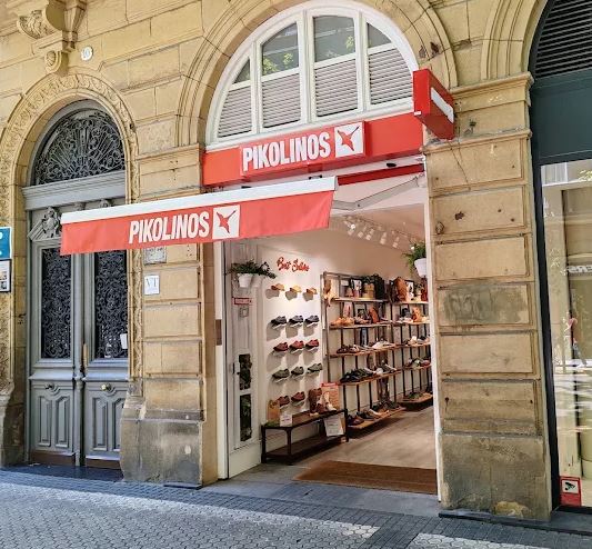 PIKOLINOS